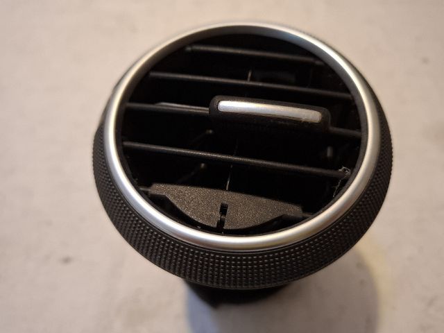 bontott AUDI A3 Bal Szellőző