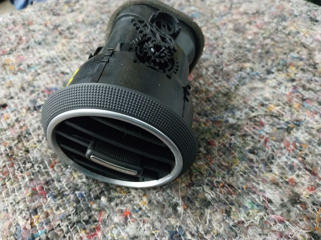 bontott AUDI A3 Bal Szellőző