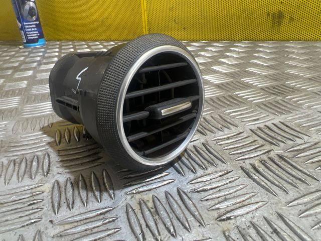 bontott AUDI A3 Bal Szellőző