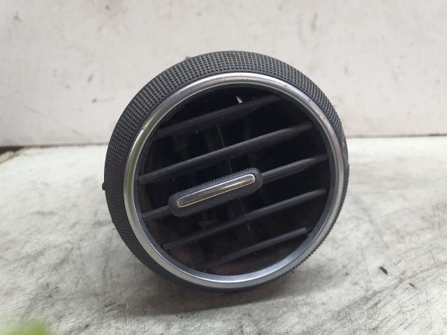 bontott AUDI A3 Bal Szellőző