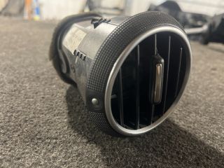 bontott AUDI A3 Bal Szellőző