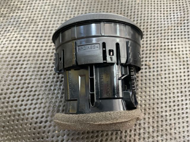 bontott AUDI A3 Bal Szellőző