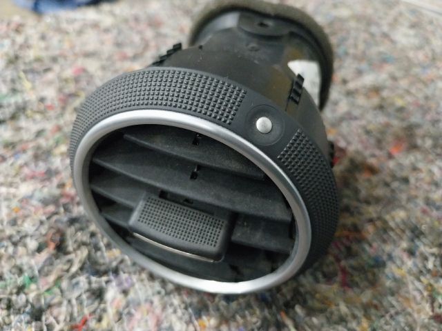 bontott AUDI A3 Bal Szellőző