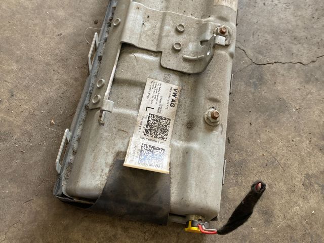 bontott AUDI A3 Bal Térdlégzsák