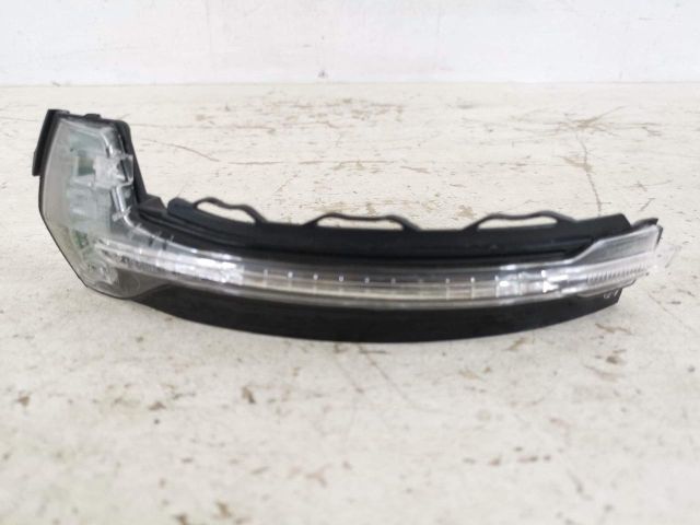 bontott AUDI A3 Bal Visszapillantó Tükör Irányjelző