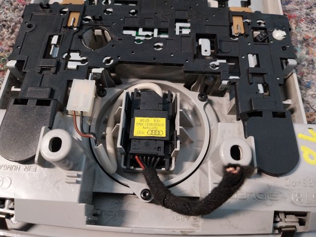 bontott AUDI A3 Belső Világítás Tetőablak Vezérlővel