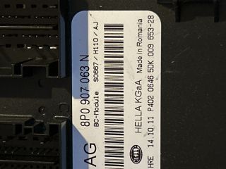 bontott AUDI A3 Biztosítéktábla Utastér