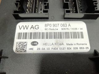 bontott AUDI A3 Biztosítéktábla Utastér