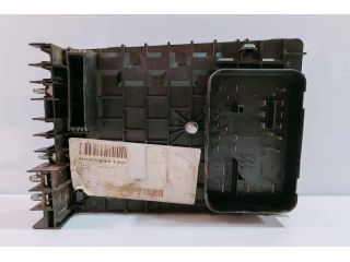 bontott AUDI A3 Biztosítéktábla Utastér