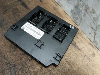 bontott AUDI A3 Biztosítéktábla Utastér