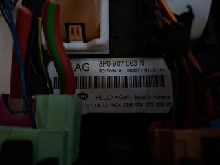 bontott AUDI A3 Biztosítéktábla Utastér