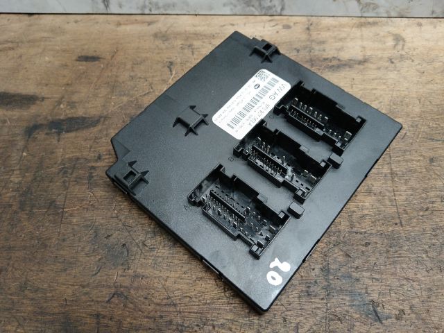 bontott AUDI A3 Biztosítéktábla Utastér