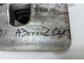 bontott AUDI A3 Jobb első Féknyereg Munkahengerrel