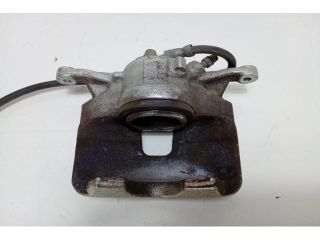 bontott AUDI A3 Jobb első Féknyereg Munkahengerrel