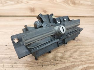 bontott AUDI A3 Csomagtér Nyitó Kar / Gomb