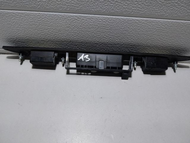 bontott AUDI A3 Csomagtér Nyitó Kar / Gomb