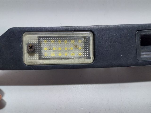 bontott AUDI A3 Csomagtér Nyitó Kar / Gomb