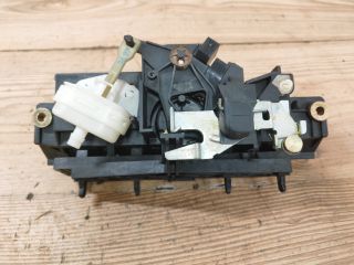 bontott AUDI A3 Csomagtér Nyitó Kar / Gomb