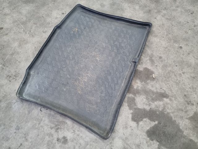 bontott AUDI A3 Csomagtér Tálca