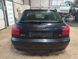 bontott AUDI A3 Csomagtérajtó Díszléc