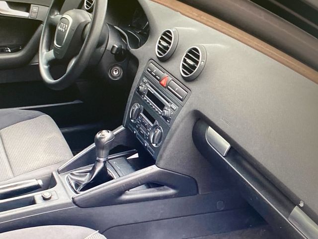 bontott AUDI A3 Csomagtérajtó Kárpit