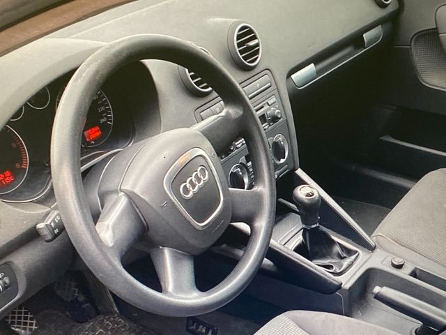 bontott AUDI A3 Csomagtérajtó Kárpit