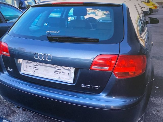 bontott AUDI A3 Csomagtérajtó Kárpit