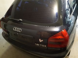 bontott AUDI A3 Csomagtérajtó (Részeivel)