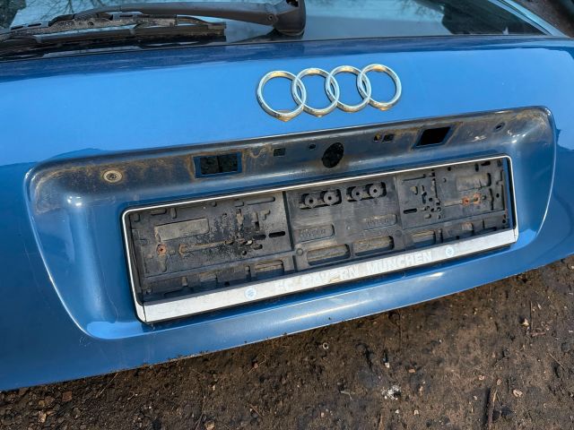 bontott AUDI A3 Csomagtérajtó (Részeivel)