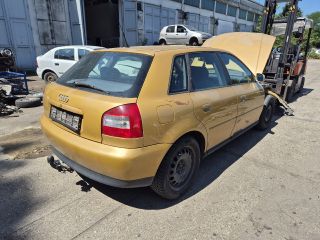 bontott AUDI A3 Csomagtérajtó (Részeivel)