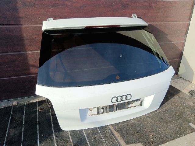 bontott AUDI A3 Csomagtérajtó (Részeivel)