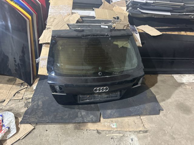 bontott AUDI A3 Csomagtérajtó (Részeivel)