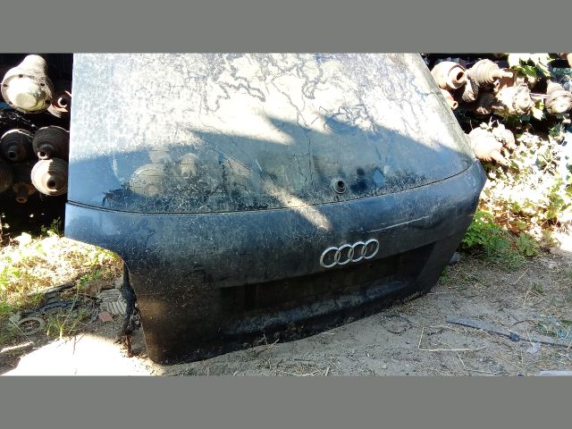 bontott AUDI A3 Csomagtérajtó (Részeivel)
