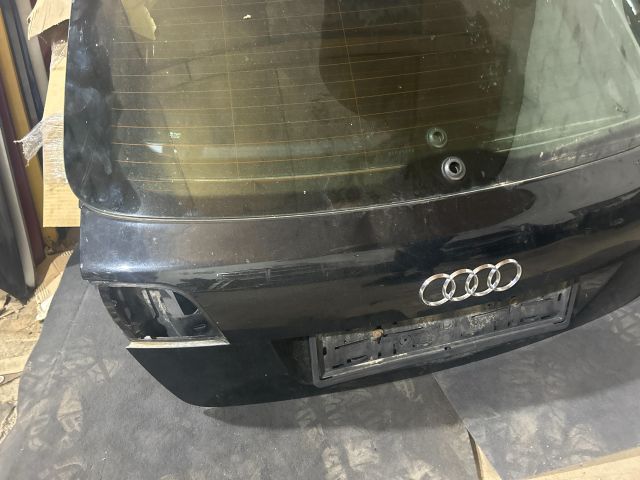 bontott AUDI A3 Csomagtérajtó (Részeivel)
