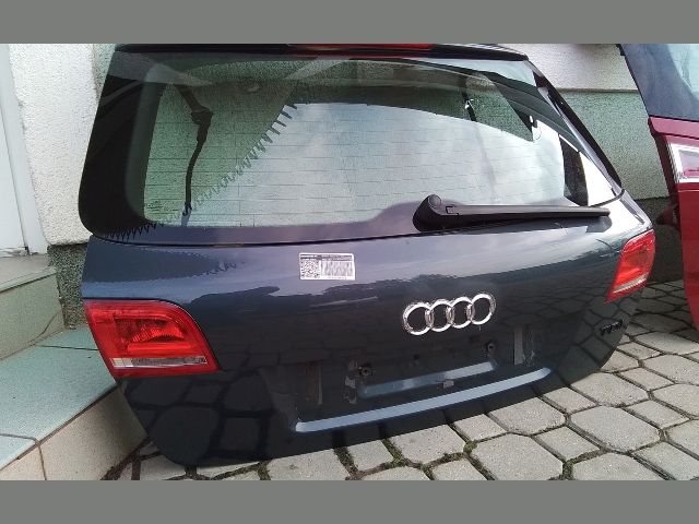 bontott AUDI A3 Csomagtérajtó (Részeivel)