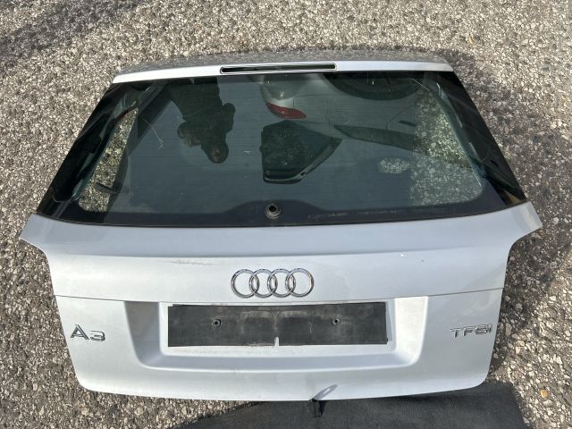 bontott AUDI A3 Csomagtérajtó (Üres lemez)