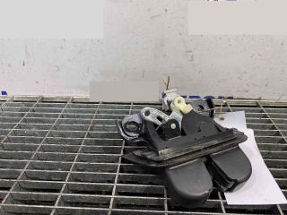 bontott AUDI A3 Csomagtérajtó Ütköző