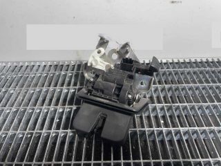 bontott AUDI A3 Csomagtérajtó Ütköző