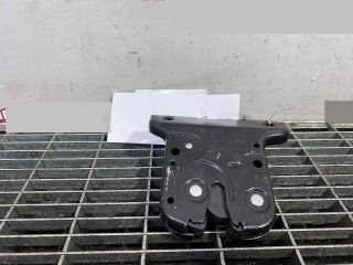 bontott AUDI A3 Csomagtérajtó Ütköző