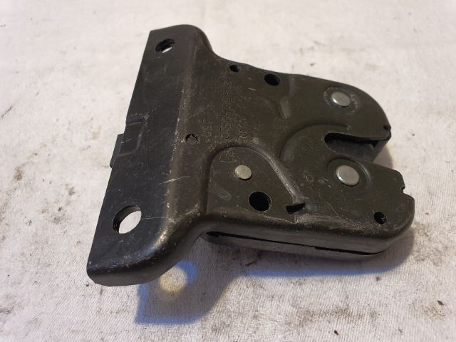 bontott AUDI A3 Csomagtérajtó Zárszerkezet