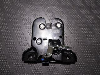 bontott AUDI A3 Csomagtérajtó Zárszerkezet