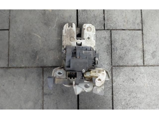 bontott AUDI A3 Csomagtérajtó Zárszerkezet