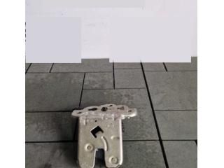 bontott AUDI A3 Csomagtérajtó Zárszerkezet