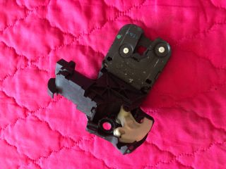 bontott AUDI A3 Csomagtérajtó Zárszerkezet