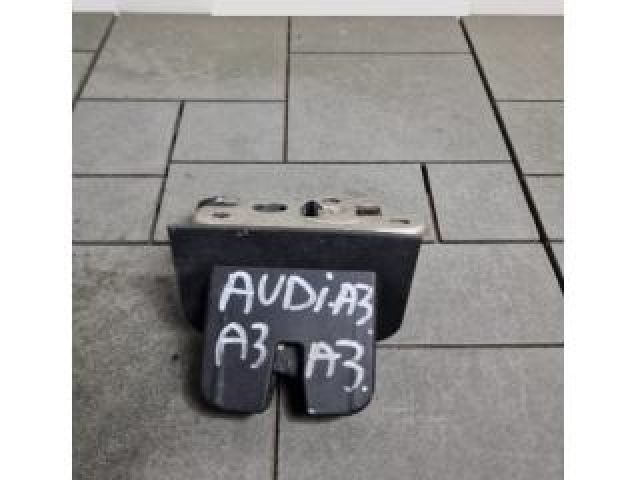 bontott AUDI A3 Csomagtérajtó Zárszerkezet