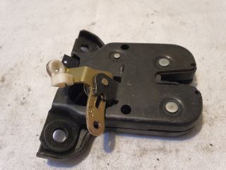 bontott AUDI A3 Csomagtérajtó Zárszerkezet