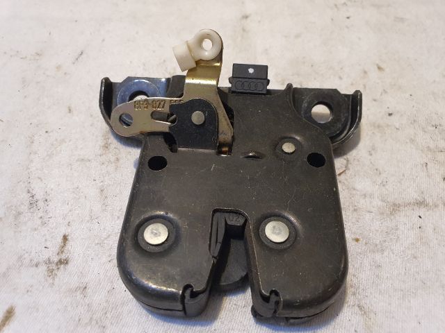 bontott AUDI A3 Csomagtérajtó Zárszerkezet