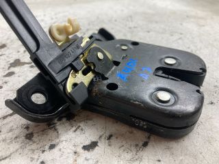 bontott AUDI A3 Csomagtérajtó Zárszerkezet