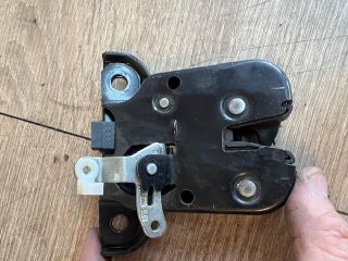 bontott AUDI A3 Csomagtérajtó Zárszerkezet