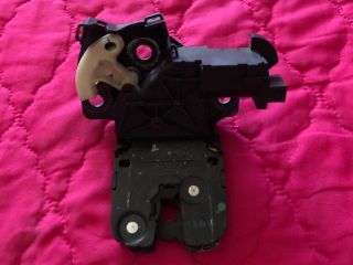 bontott AUDI A3 Csomagtérajtó Zárszerkezet